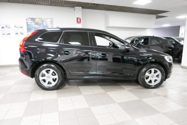 VOLVO XC60 D4 AWD Geartronic Kinetic EURO6B rif. 24150471 - Foto 3