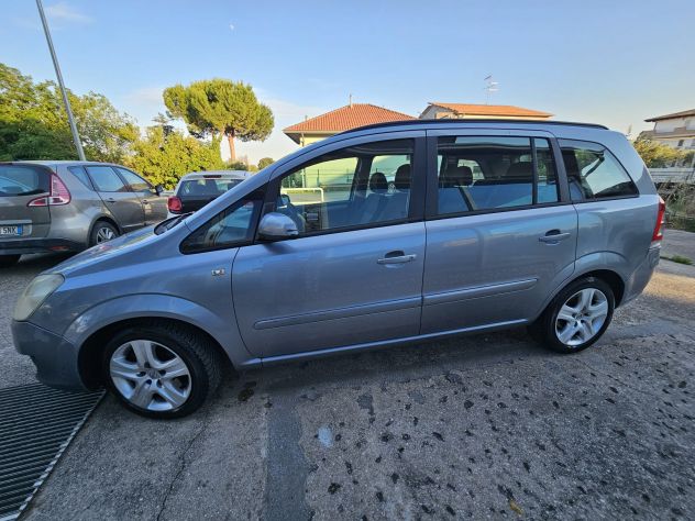 Opel Zafira II 1.9 cdti Cosmo 120cv Kw 88 - Foto 2