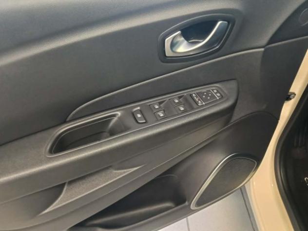 RENAULT Captur dCi 8V 90 CV EDC Sport Edition2 rif. 23892640 - Foto 8