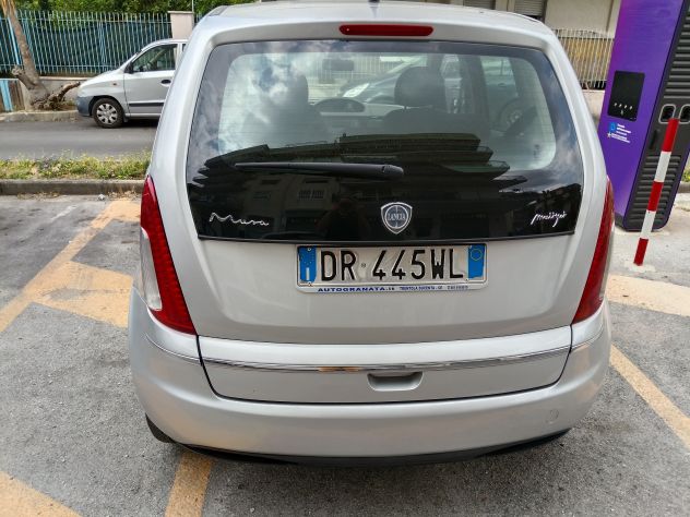 Lancia Musa Multijet Platinum Atomatic - Foto 3