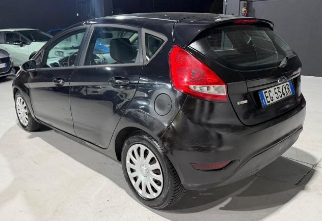 Ford Fiesta Diesel Neopatentati 5 posti - Foto 4