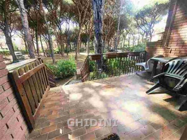 APPARTAMENTO INDIPENDENTE di 7 vani e di 220 mq (GROSSETO - ROSMARINA) rif. 2555.406M.501 - Foto 2