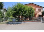 Tra alberi da frutto e spazi che crescono con te