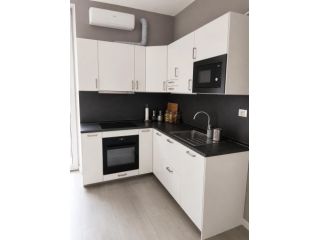 Bilocale zona Varesina con balcone - 1150eu