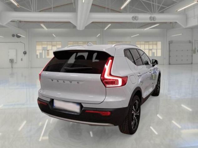 Volvo XC40 Recharge T4 129+82 CV Plug-in Hybrid Automatica Recharge Inscription Expression - Foto 2
