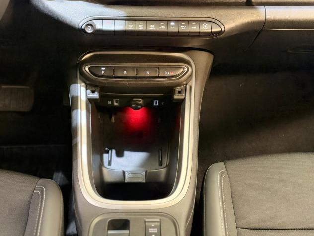 Jeep Avenger e-Hybrid 1.2 MHEV e-Hybrid Turbo Summit - Foto 10
