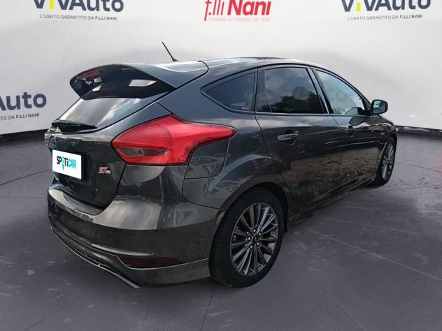 Ford Focus 1.5 TDCi 120cv S&S ST Line - Foto 2