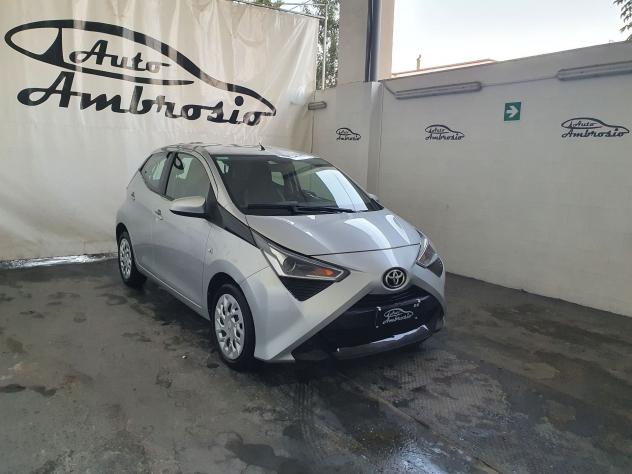 Toyota Aygo 1.0 VVT-i 72 CV 5 porte x-play TUA DA 102,00 MESE - Foto 3