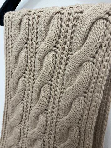 Sciarpa - Beige - Lavorazione in Maglia - a Trecce - Foto 3