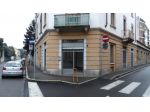 Monza - negozio 2 luci in locazione - ottima posizione