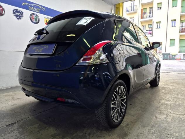 Lancia Ypsilon 1.2 Gold - Foto 5