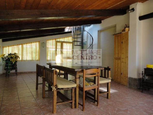 PORZIONE DI BIFAMILIARE CON GARAGE E TERRENO - Foto 10