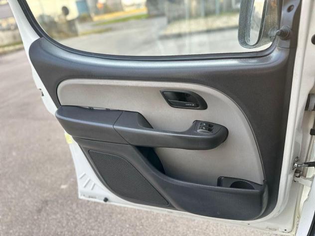 FIAT DOBLO 1.3 MJT 75CV - Foto 10