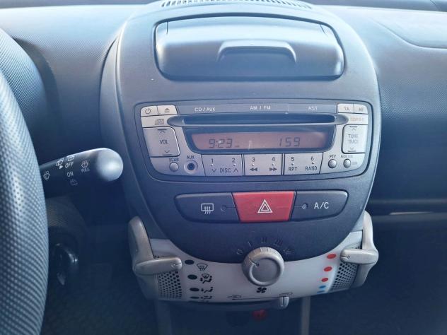 Toyota Aygo 1.0 UNICO PROPRIETARIO - Foto 10