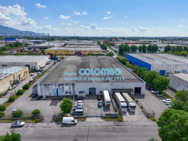 Immobile di 3200 m² con 5 locali in vendita a Brescia - Foto 4