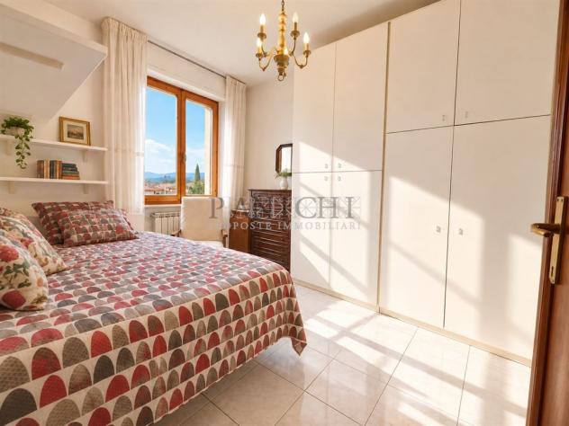Appartamento areoso con garage - zona residenziale - Foto 13