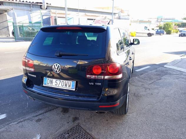 VOLKSWAGEN Touareg V6 TDI aut. Executive NAVIGATORE - Foto 8