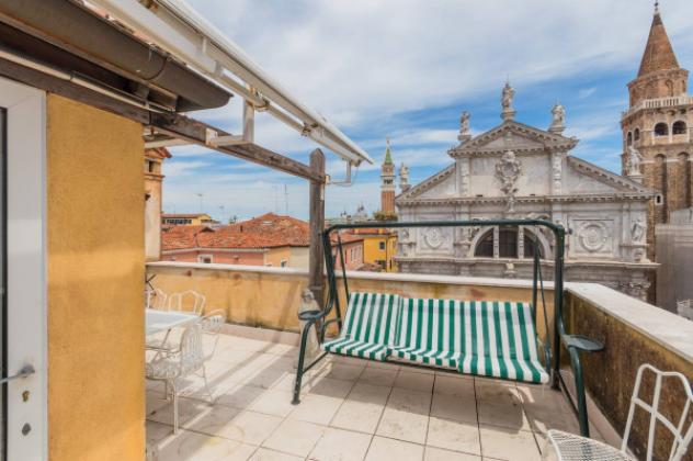Appartamento di 110 m² con 3 locali in affitto a Venezia
