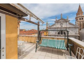Appartamento di 110 m² con 3 locali in affitto a Venezia