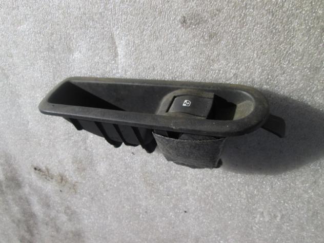 1560138770 GRUPPO COMANDO ALZACRISTALLO PORTA POSTERIORE SINISTRA RENAULT SCENIC 1.9 D 88KW 6M 5P (2004) RICAMBIO USATO 21980