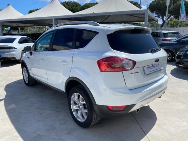 FORD Kuga 2.0 TDCi 136 CV 2WD Titanium DPF rif. 23686564 - Foto 6