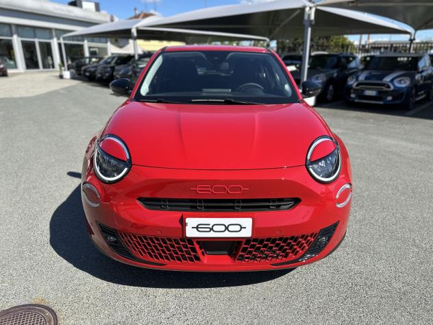 FIAT 600 N1 AUTOCARRO 5 POSTI HYBRID 1.2 110cv MHEV