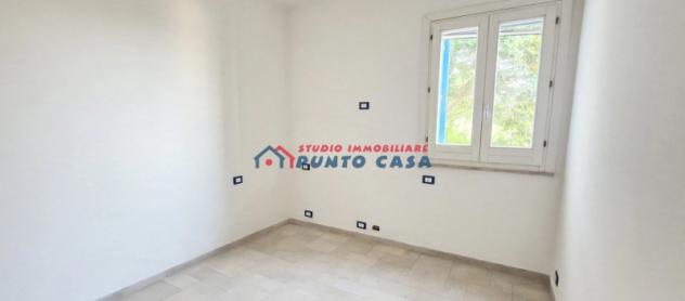 SAN VITO LO CAPO – Casa indipendente al P.T. vista mare – 70 mq ca. su lotto di 1.000 mq ca. – 4 vani + acc. + giardino. Buone condizioni. Euro 330 mi - Foto 9