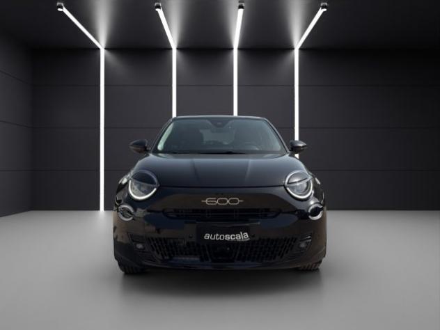 FIAT 600 Hybrid 145 CV DCT MHEV Icon rif. 23936549 - Foto 8