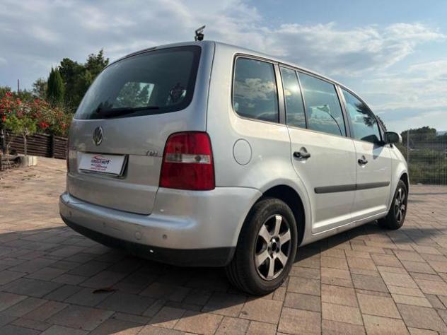 VOLKSWAGEN Touran 1.9 TDI 105CV DPF Highline rif. 24056216 - Foto 3