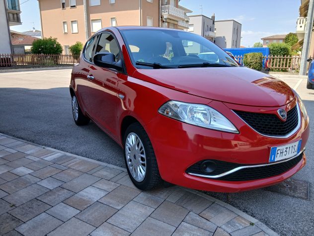 Lancia Ypsilon 1.2 Gold unico pror. prezzo finanziabile