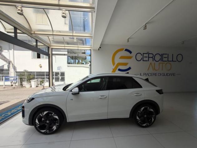 VOLKSWAGEN T-Roc 1.5 eTSI ACT 150 CV DSG R-Line da €389,00 mensili rif. 24161628 - Foto 9