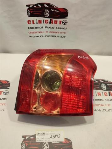 STOP FANALE POSTERIORE DESTRO TOYOTA Corolla Berlina 4° Serie 81550-0230 02-100 1NDTV (0509)