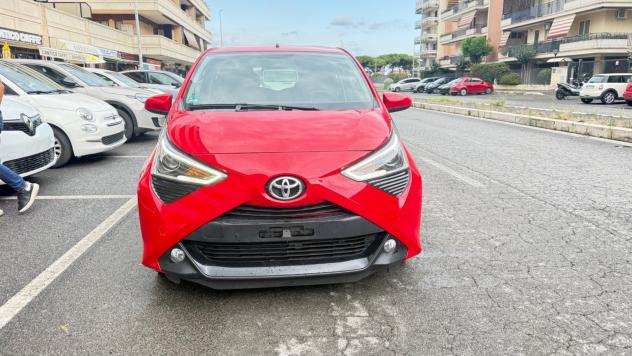 Toyota Aygo 1.0 VVT-i 72 CV 5 porte x-play TEEM LED NAVI KAMERA PDC CERCHI 16 BLUETOOTH