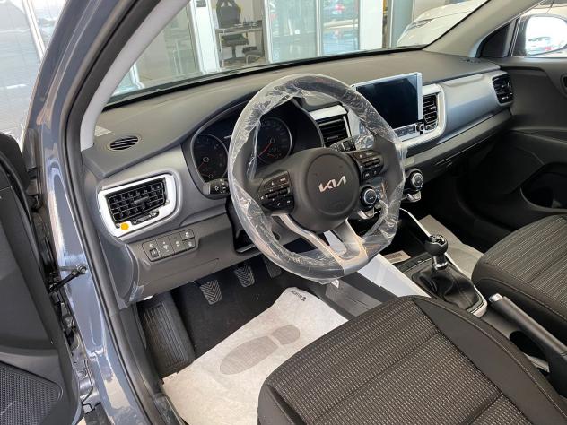 Kia Stonic 1.0 T-GDi 100 CV MHEV MT Black Edition - Foto 8