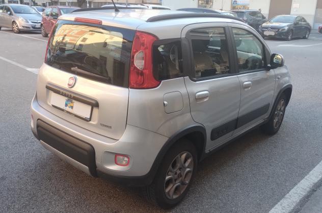 Fiat Panda 1.3 MJT 95 CV S&S 4x4 - Foto 9