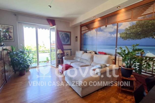 Appartamento di 140 m² con 5 locali e box auto in vendita a Pesaro