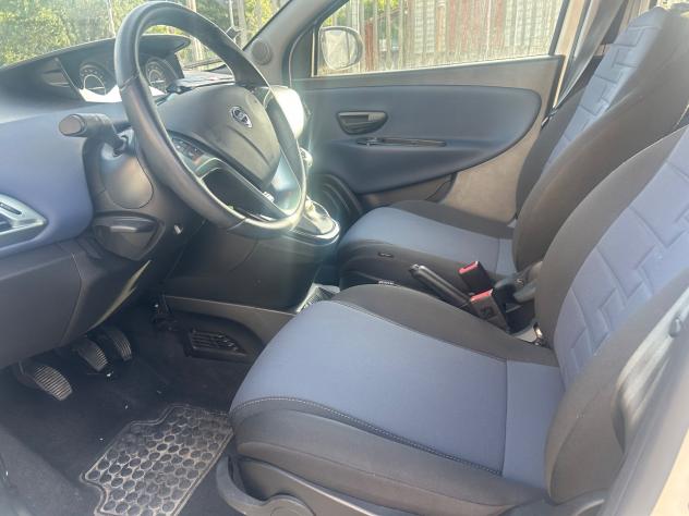 Lancia Ypsilon 1.0 FireFly 5 porte S&S Hybrid Platino - Foto 7