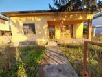 Capezzano Pianore-Casa indipendente con giardino