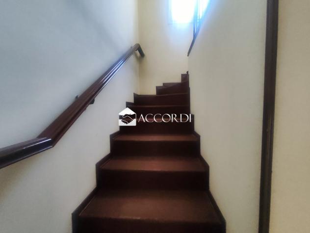 CASA INDIPENDENTE di 6 vani e di 180 mq (CONEGLIANO) rif. SM68 - Foto 9