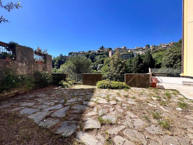 Quadrilocale in vendita a Genova, Quarto