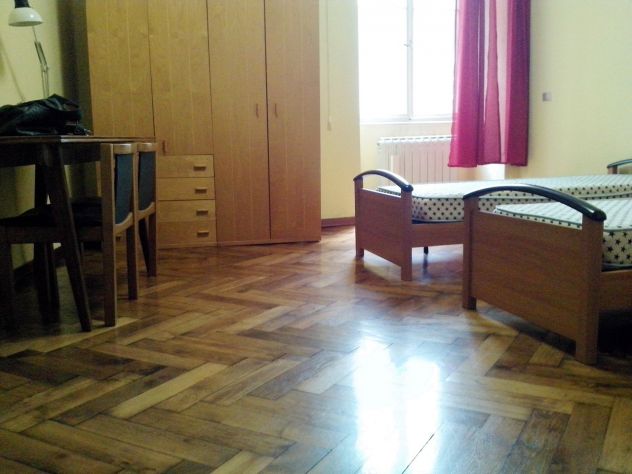 Due posti letto in 2 GRANDI DOPPIE a 10 min a piedi da Università. - Foto 6