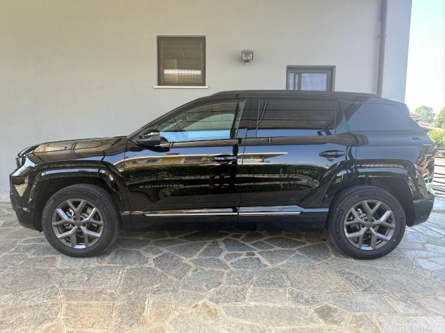 Jeep Compass 1.2 turbo e-hybrid mhev Summit fwd 145cv edct6 - Foto 2