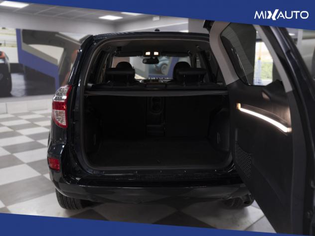 Toyota RAV 4 2.2 Crossover D-4D Exclusive 150CV Auto - Foto 7