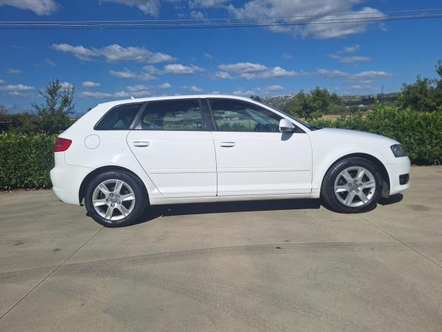 Audi A3 1.6 TDI 90cv 2.490,00 - Foto 6