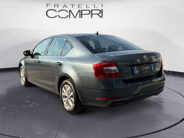 Škoda Octavia 2.0 TDI CR DSG Executive - Foto 4
