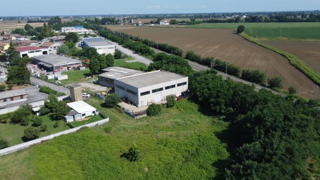 Industriale in vendita a Casalpusterlengo
