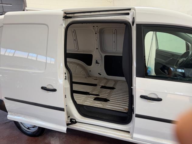 Volkswagen Caddy Maxi - Foto 10