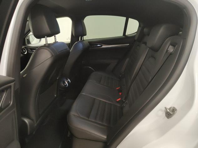 Alfa Romeo Stelvio Veloce 2.2TD 210cv AT8 Q4 Pelle Camera Cerchi20 - Foto 6