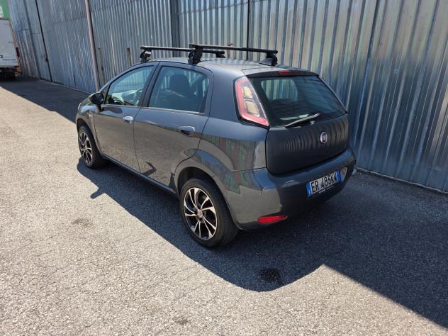 Fiat Punto 1.4 8V 5 porte Natural Power Lounge - Foto 4