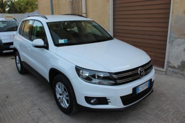 VOLKSWAGEN Tiguan 2.0 TDI 110 CV Sport & Style BlueMotion Technology rif. 23996435